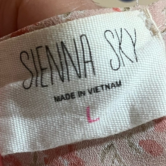 Sienna Sky Pink Floral Blouse - Picture 4 of 4